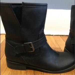 Old Navy Slip On Combat Boots